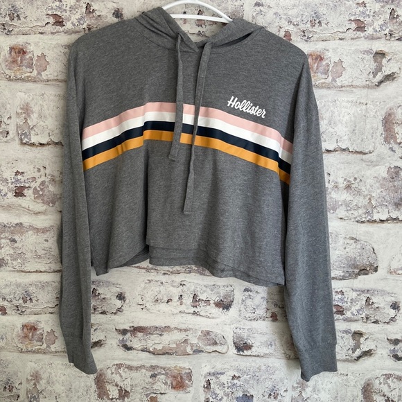 Hollister Boyfriend Tee - Picture 1 of 5